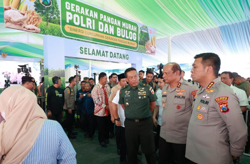 Kepolisian Daerah Jawa Timur (Polda Jatim) bersama jajaran Polres, Polresta, dan Polrestabes menggelar Kick Off Launching Gerakan Pangan Murah (GPM) Polri di GOR Delta Sidoarjo, Kamis (14/8/2025).
