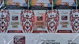 merek Sinar Gudang Emas diduga kuat beredar bebas di sejumlah toko kelontong dan lapak online tanpa disertai pita cukai resmi.