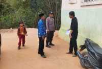 Polisi mendatangi dapur SPPG Al-Bukhori Murtajih di Kec. Pegantenan, Pamekasan, Rabu (17/9/2025)(Dok. Polsek Pegantenan)