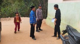 Polisi mendatangi dapur SPPG Al-Bukhori Murtajih di Kec. Pegantenan, Pamekasan, Rabu (17/9/2025)(Dok. Polsek Pegantenan)