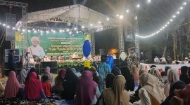 Jamaah padati Maulid Nabi di Masjid Al-Ihsan Mubarok, Nyalabu Daya, Pamekasan.
