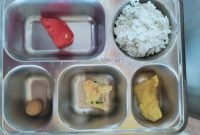 Penampakan menu MBG yang di keluhkan wali murid.