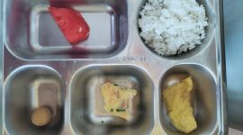 Penampakan menu MBG yang di keluhkan wali murid.