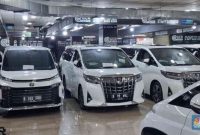 Gambar ilustrasi mobil mewah.