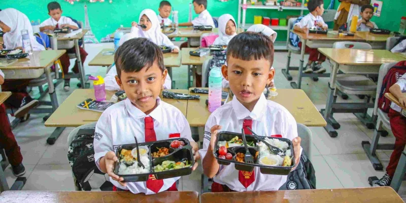 Suasana program MBG di salah satu sekolah. Foto kilas jatim.