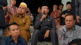 Kritik publik akhirnya membuat Pemerintah Kabupaten (Pemkab) Pamekasan mengubah kebijakan.