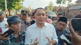 SURABAYA - Wali Kota Surabaya Eri Cahyadi saat memberikan penjelasan di Surabaya beberapa waktu lalu.