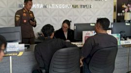 Solidaritas Pemuda-Mahasiswa Merah Putih (SPM-MP) resmi melaporkan Wali Kota Surabaya, Eri Cahyadi, ke Kejaksaan Tinggi Jawa Timur.