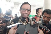 Mantan Menko Polhukam Mahfud MD saat menemui wartawan di Balairung, Universitas Gadjah Mada (UGM), Selasa (4/02/2025).