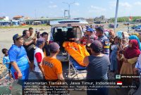 Warga Branta Pesisir, Kecamatan Tlanakan, Pamekasan, digemparkan dengan penemuan mayat pria tanpa identitas di bibir pantai Dusun Lunas, Jumat (10/10/2025) pagi.