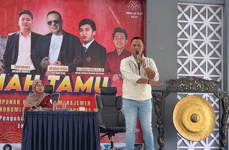 CEO Bani Grup Ali Zainal Abidin Saat Memberikan Materi di Depan Mahasiswa 