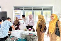 Pengawasan Langsung Kepada Penerima BLTS oleh Ketua Tim SDM PKH Jatim 