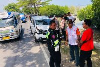 Pihak kepolisian setempat saat mendatangi TKP 