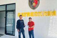 Aktivis Pamekasan saat pelaporan ke polres Pamekasan, Juma'at (8/5/2026).