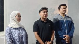 Kepala SPPG Proppo Pangorayan memberikan klarifikasi terkait video MBG yang viral di MI Miftahul Ulum Panaguan, sekaligus menegaskan menu telah memenuhi standar gizi dan dapur operasional bukan milik pimpinan DPRD Pamekasan.