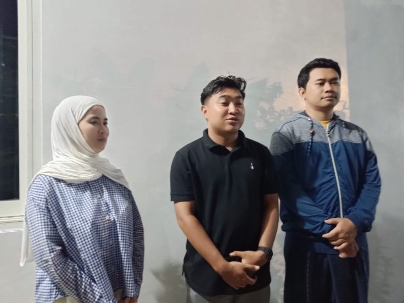 Kepala SPPG Proppo Pangorayan memberikan klarifikasi terkait video MBG yang viral di MI Miftahul Ulum Panaguan, sekaligus menegaskan menu telah memenuhi standar gizi dan dapur operasional bukan milik pimpinan DPRD Pamekasan.