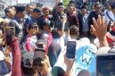 Bupati Pamekasan KH Kholilurrahman saat menemui Ribuan massa Aksi SPPG 